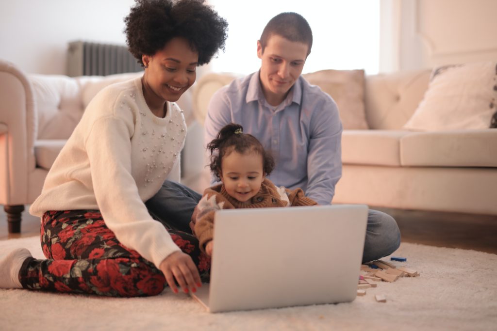 Bébé apprendre langage