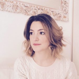 Laure Laure Petit mais Costaud