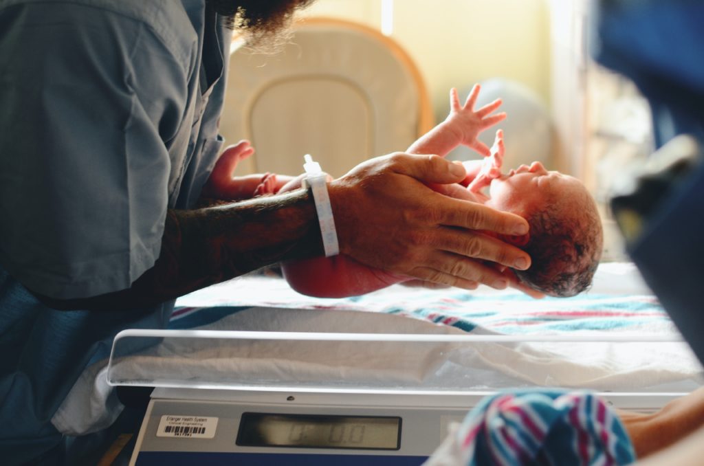 Comment mettre en place les soins de développement en maternité ?