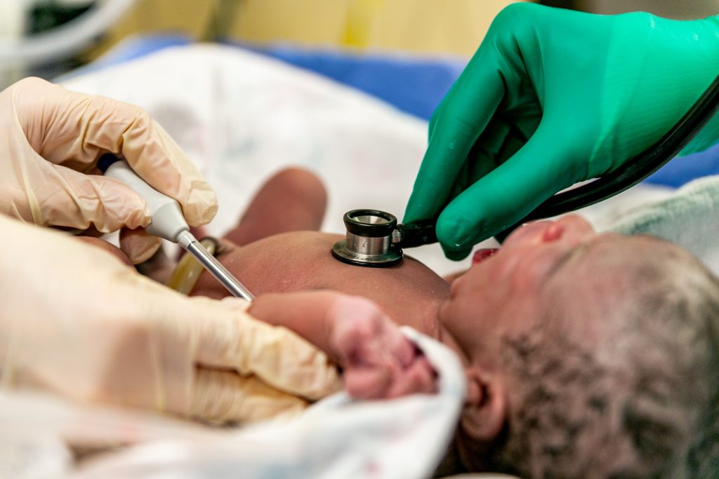 Quelle est la prise en charge de la prématurité à l'hôpital ?