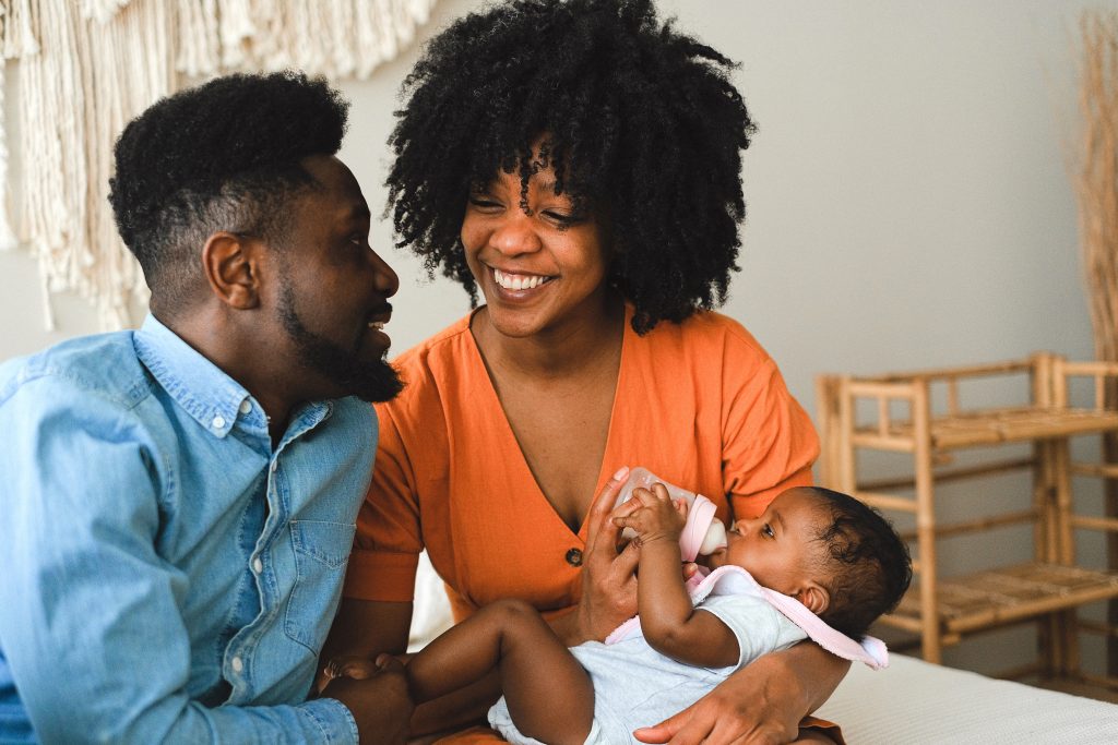 Aider des parents de bébés prématurés au retour à la maison.