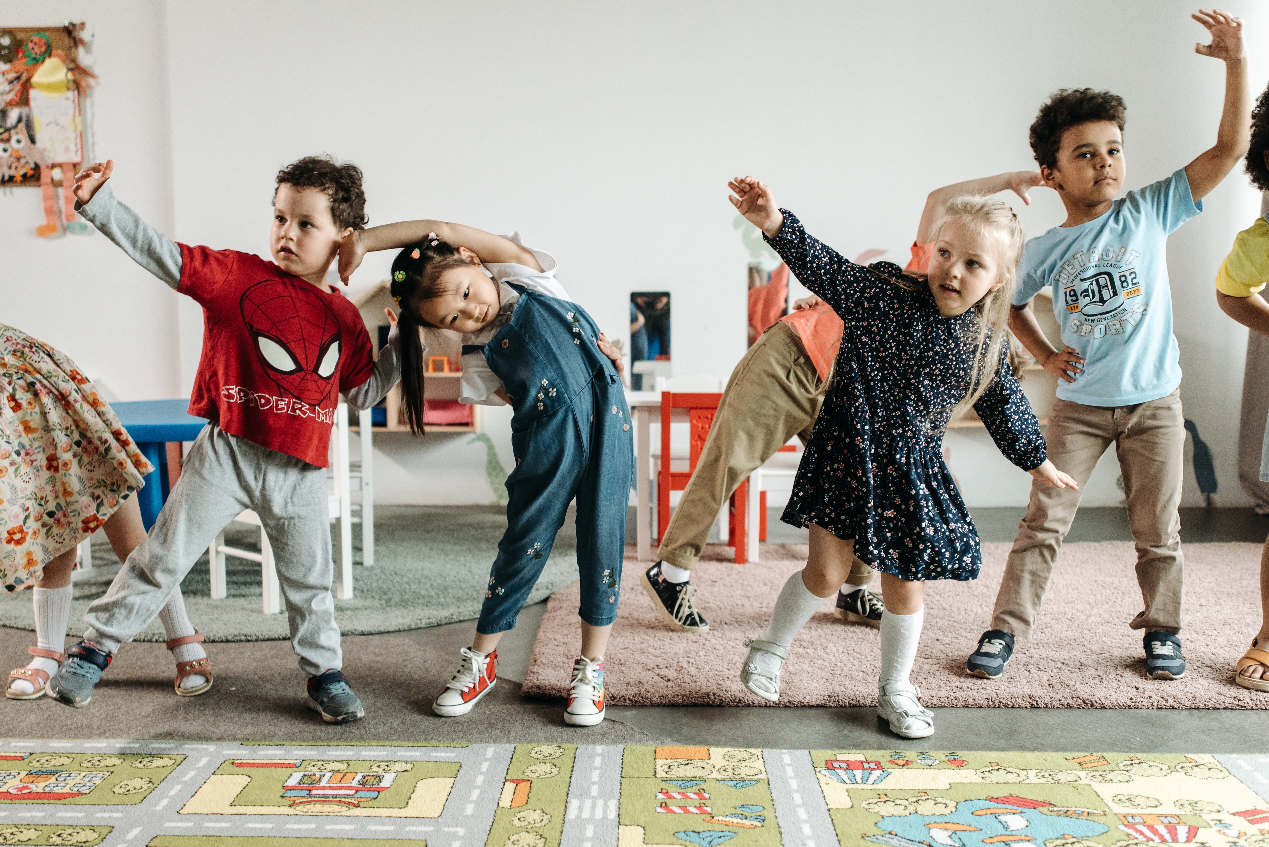 Entrée à l’école maternelle : le temps des premières amitiés.