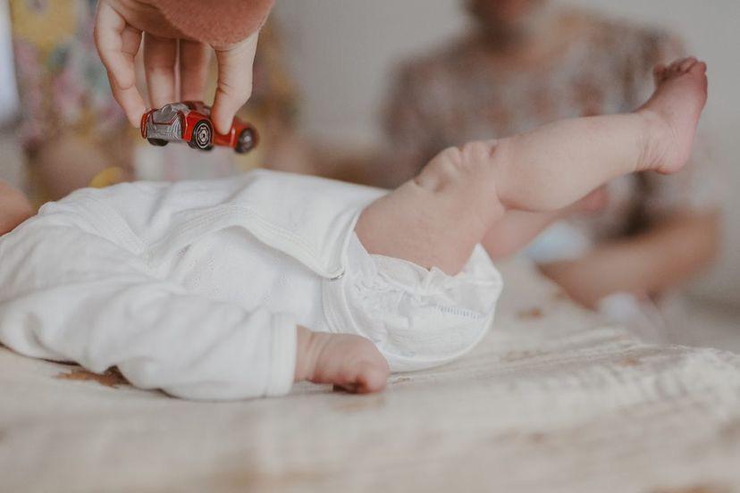 Massages pour les bébés : comment faire ?