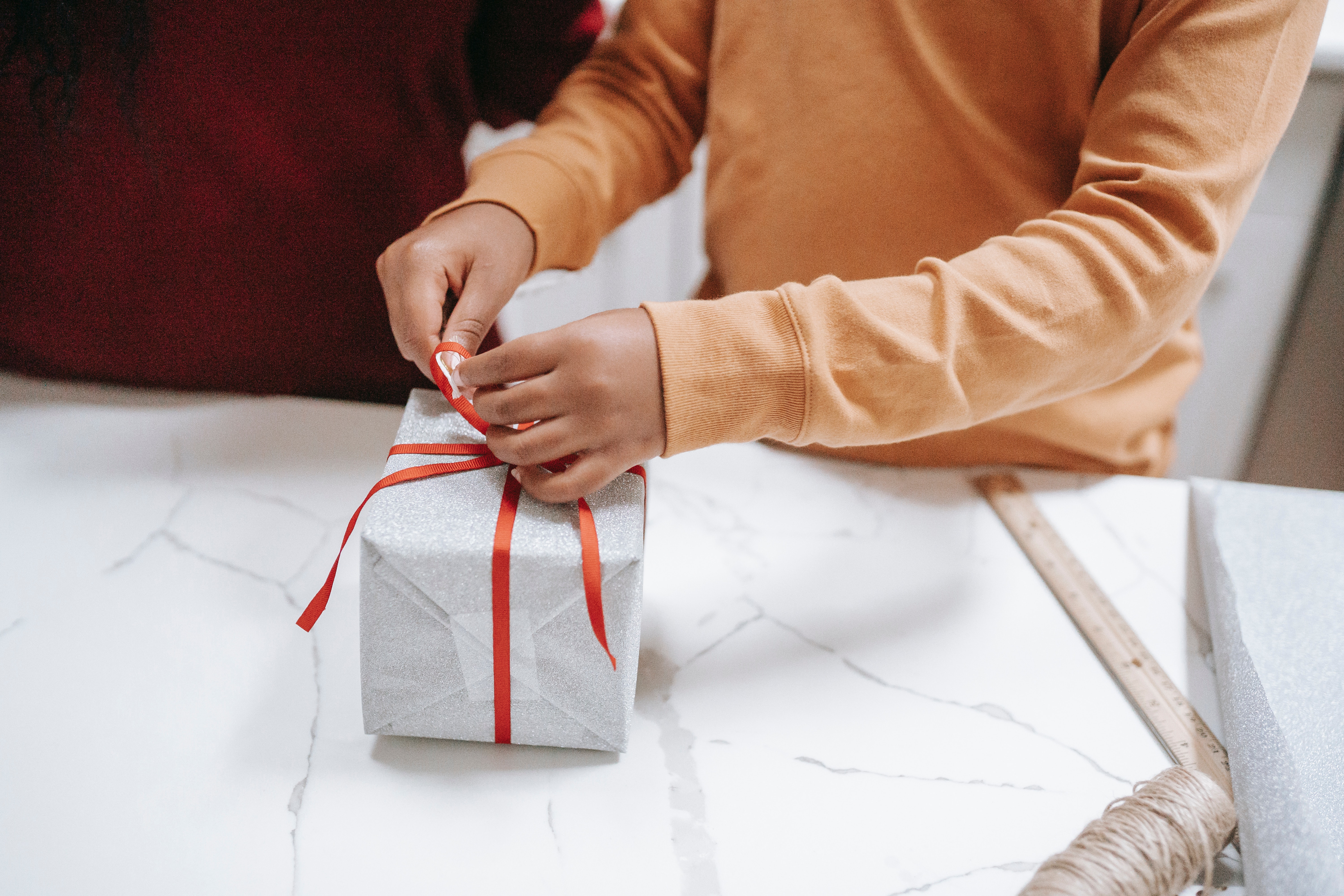 Comment choisir un cadeau de naissance adapté pour un bébé prématuré ?
