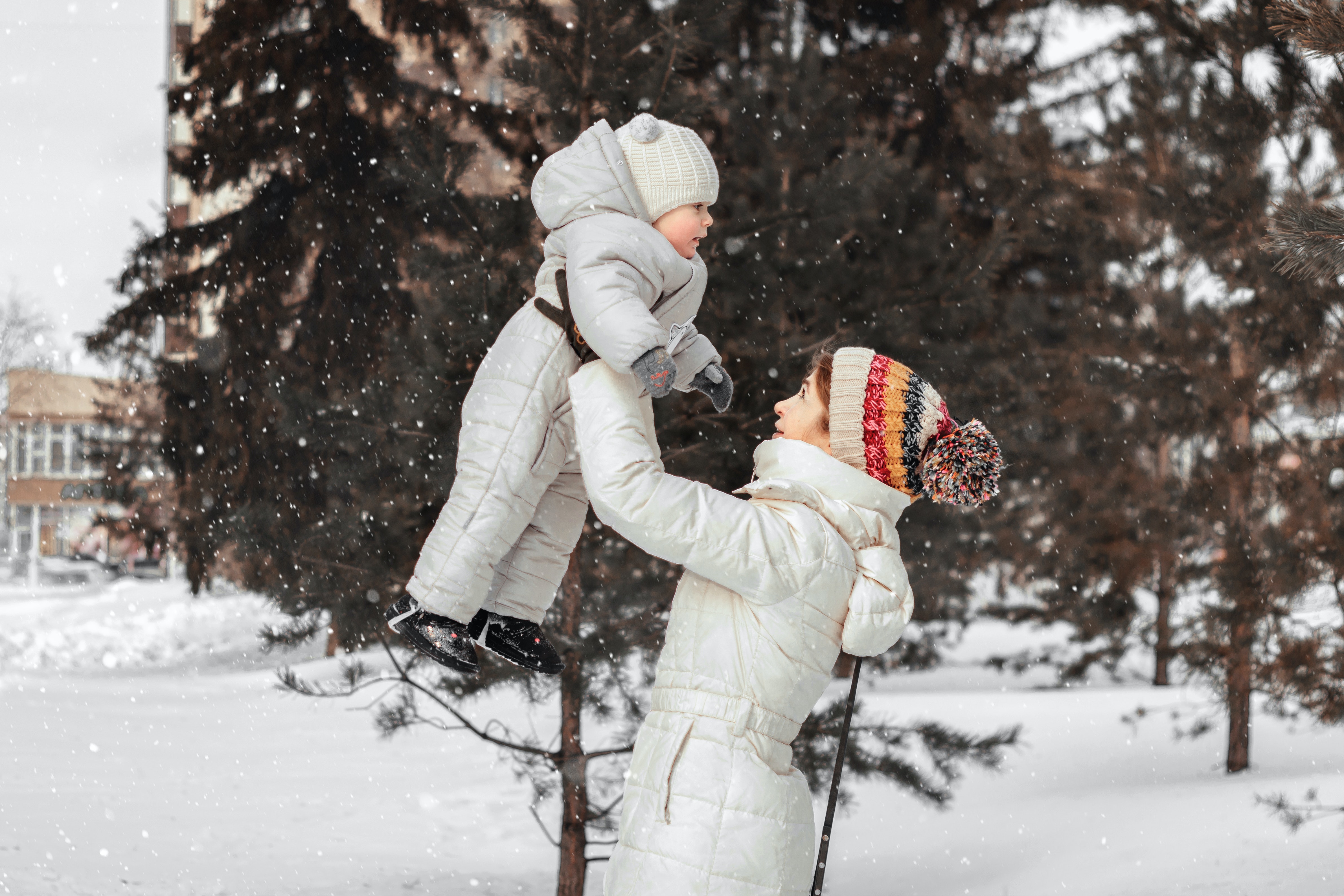 Quelles sont les recommandations concernant les vacances à la montagne pour un enfant né prématuré ?