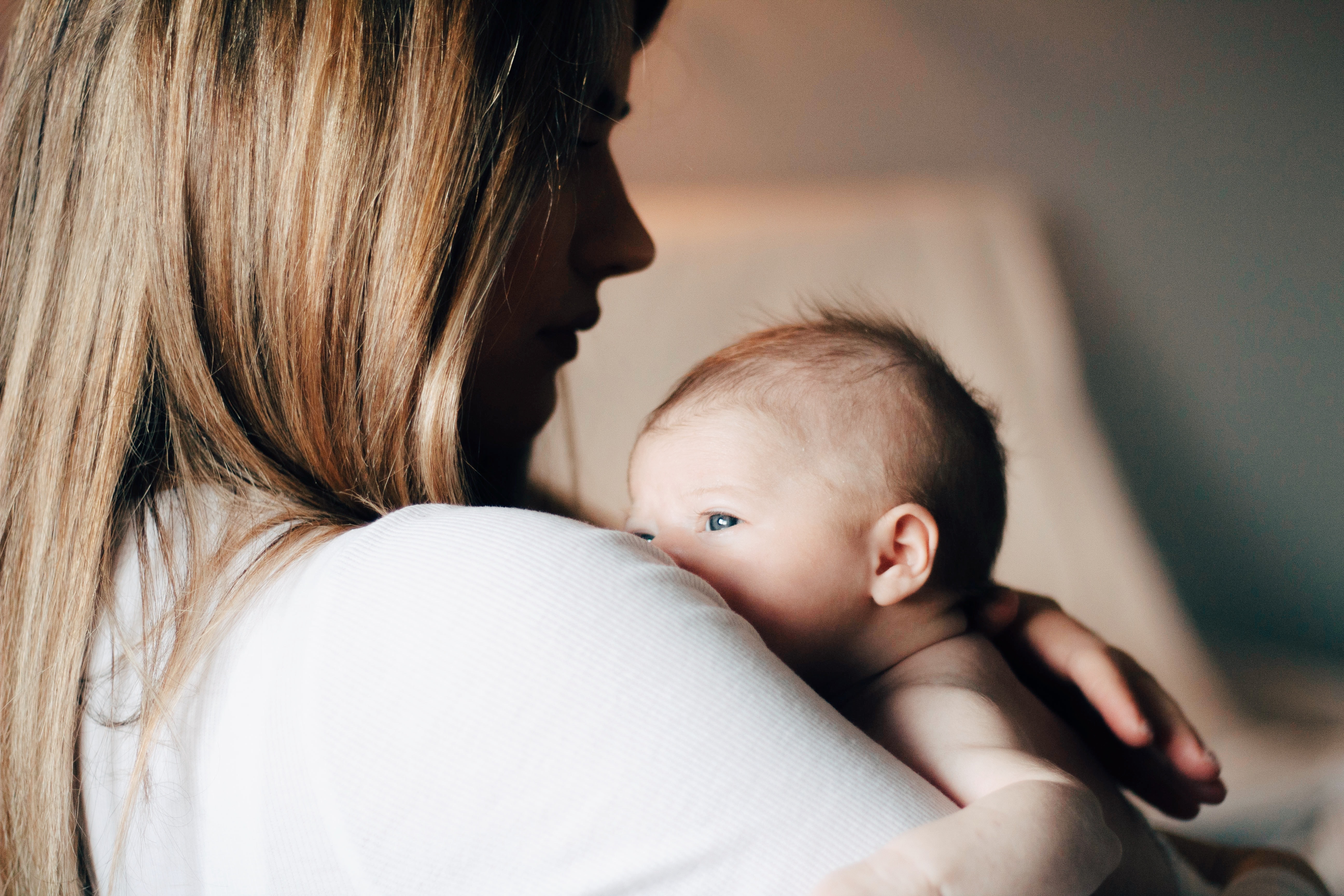Surprotection de mon bébé prématuré : est-ce nécessaire ?